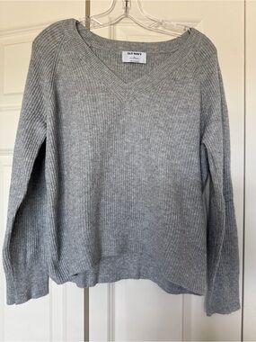 Old Navy Light Gray V-Neck Ribbed Sweater Size XS